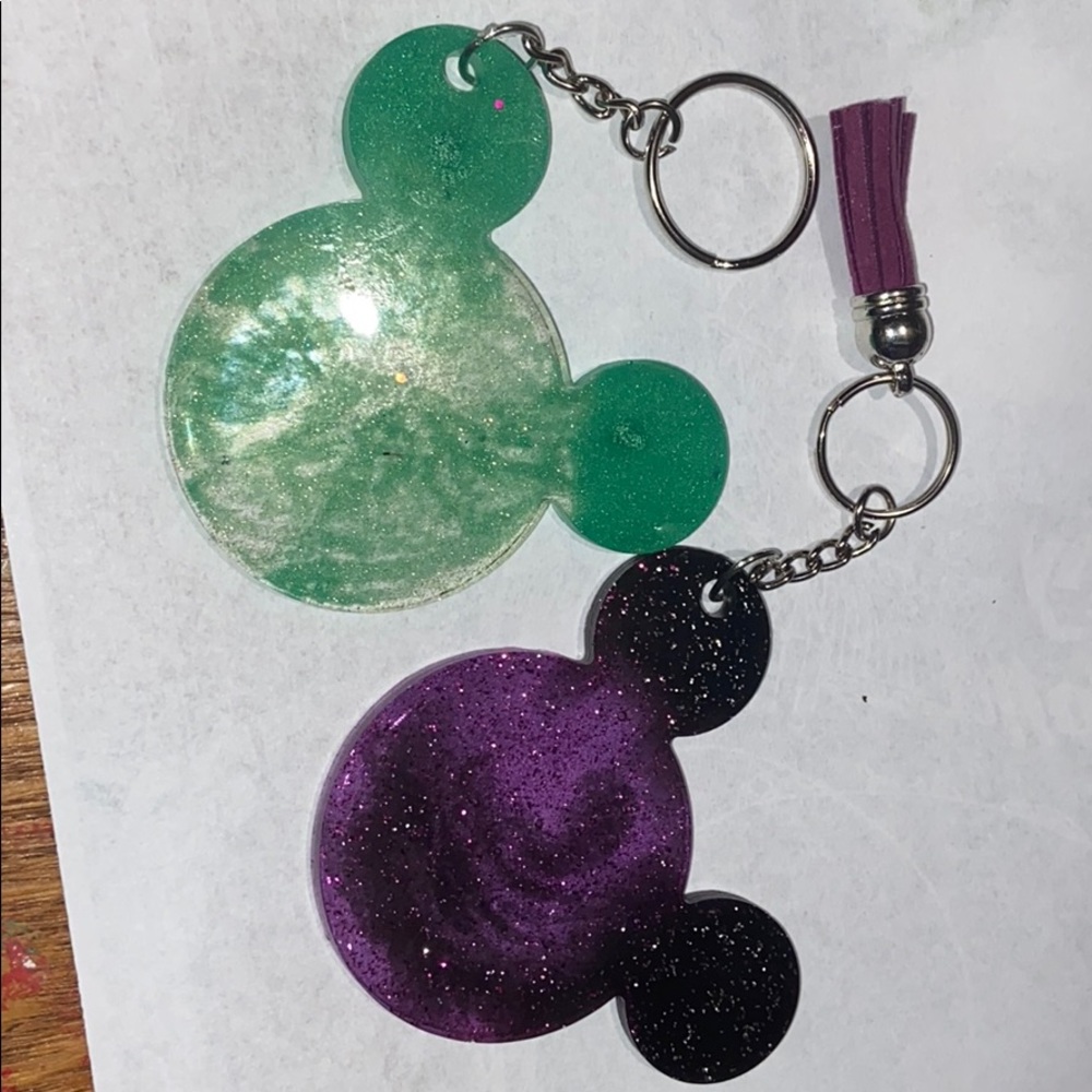 2x mouse head keychains !